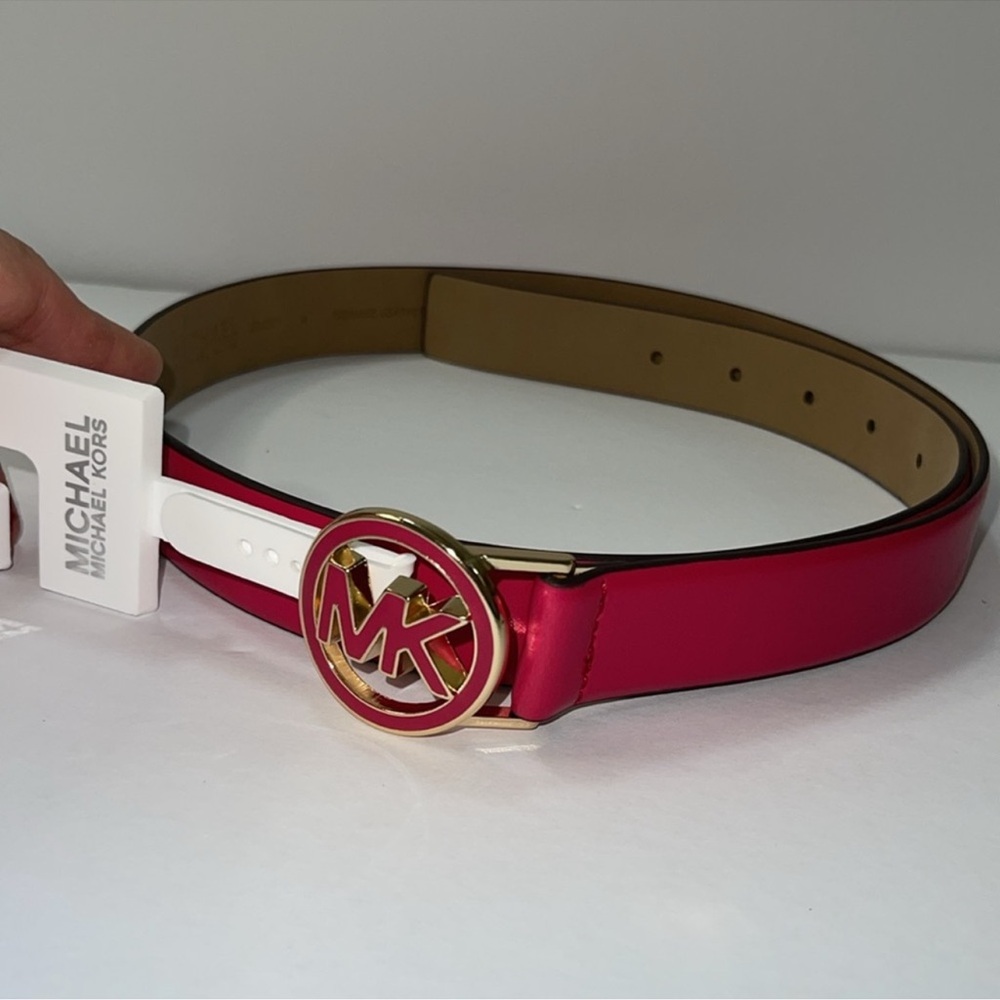 Michael Kors Genuine Leather women’s Belt MK buckle Pink. NWT